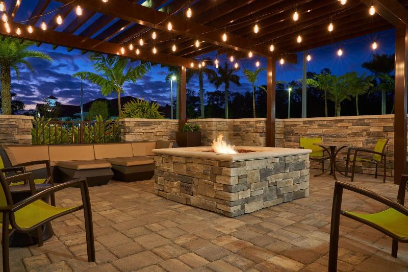 Springhill Suites By Marriott Fort Myers Estero image