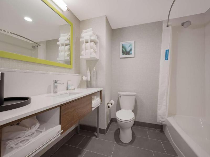 Hampton Inn by Hilton Detroit Southfield image