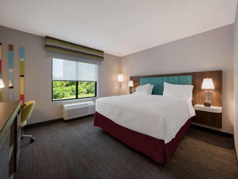 Hampton Inn by Hilton Detroit Southfield image