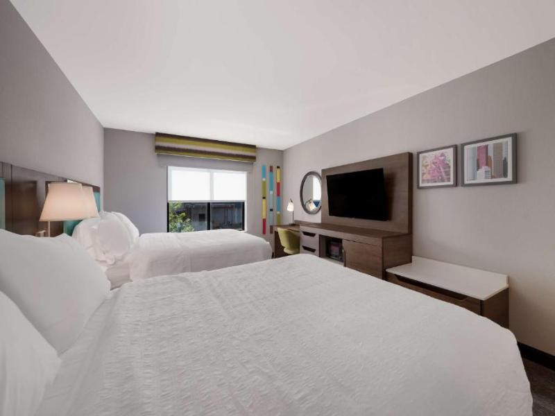 Hampton Inn by Hilton Detroit Southfield image