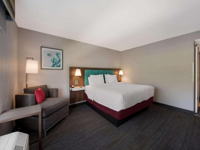 Hampton Inn by Hilton Detroit Southfield image