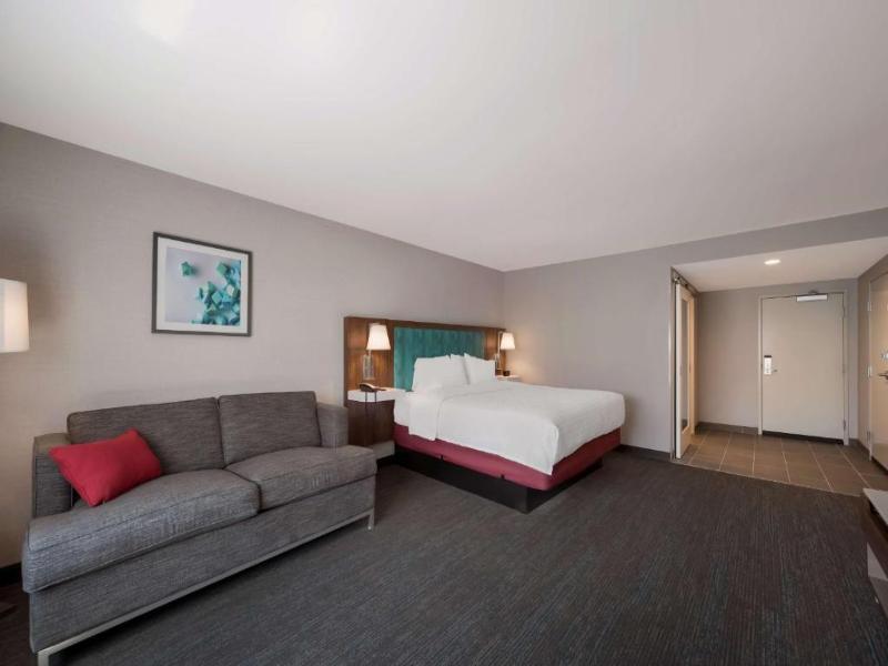 Hampton Inn by Hilton Detroit Southfield image