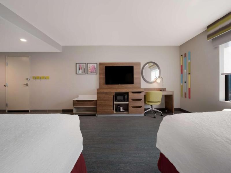 Hampton Inn by Hilton Detroit Southfield image