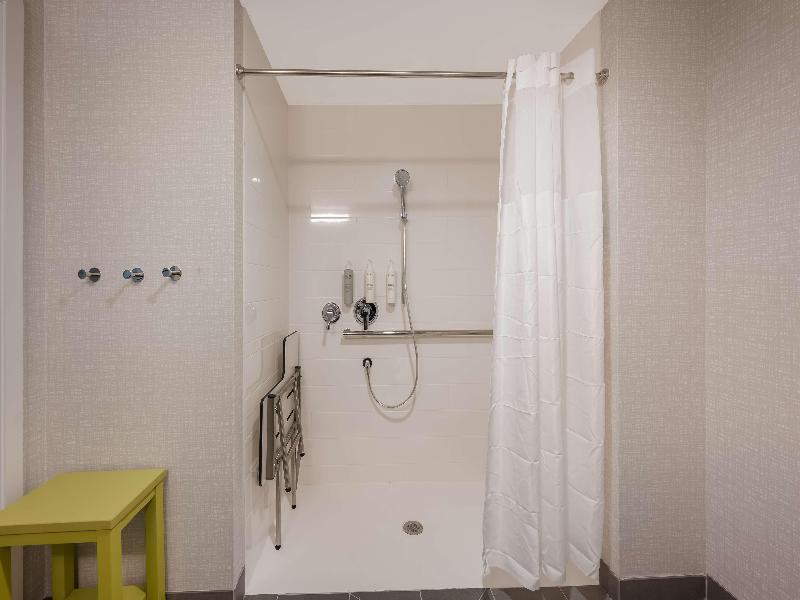 Hampton Inn by Hilton Detroit Southfield image