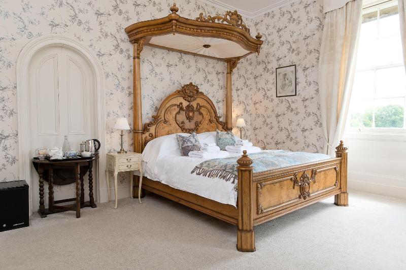 Burton Court image