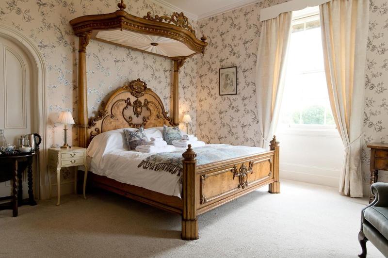 Burton Court image