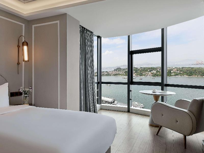 Mercure Xiamen On The Bund image