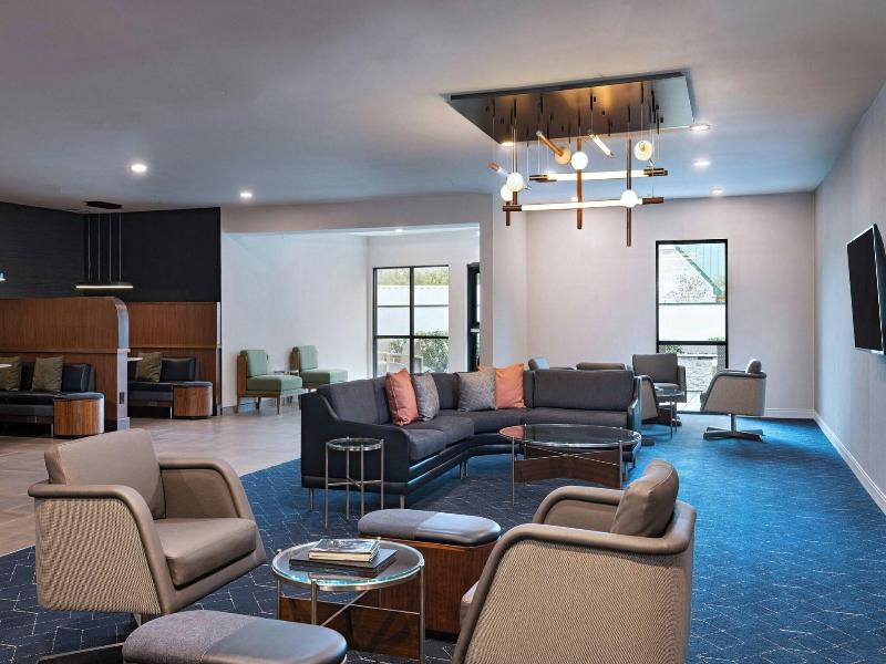 Courtyard Houston The Woodlands image