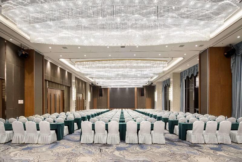 Ramada Plaza by Wyndham Enshi image