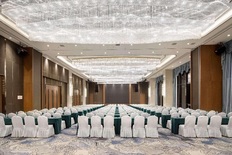 Ramada Plaza by Wyndham Enshi image