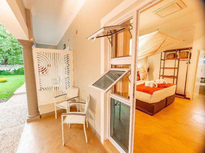 Phezulu Lodge image