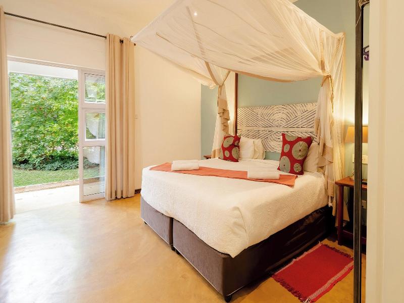 Phezulu Lodge image