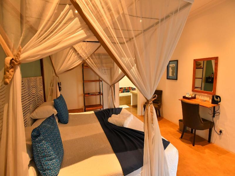 Phezulu Lodge image