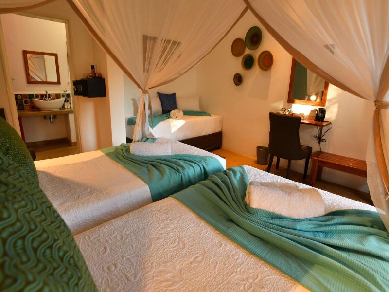 Phezulu Lodge image