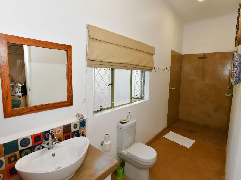 Phezulu Lodge image