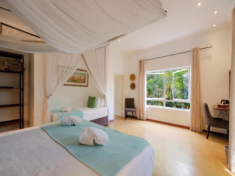 Phezulu Lodge image