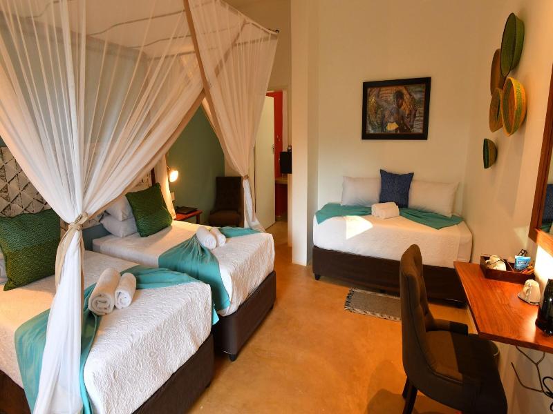 Phezulu Lodge image