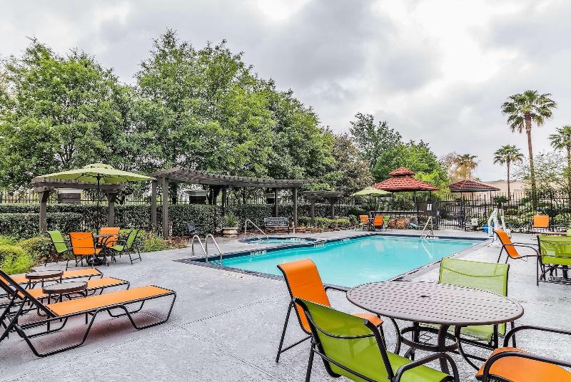 La Quinta Inn Suites By Wyndham Tomball