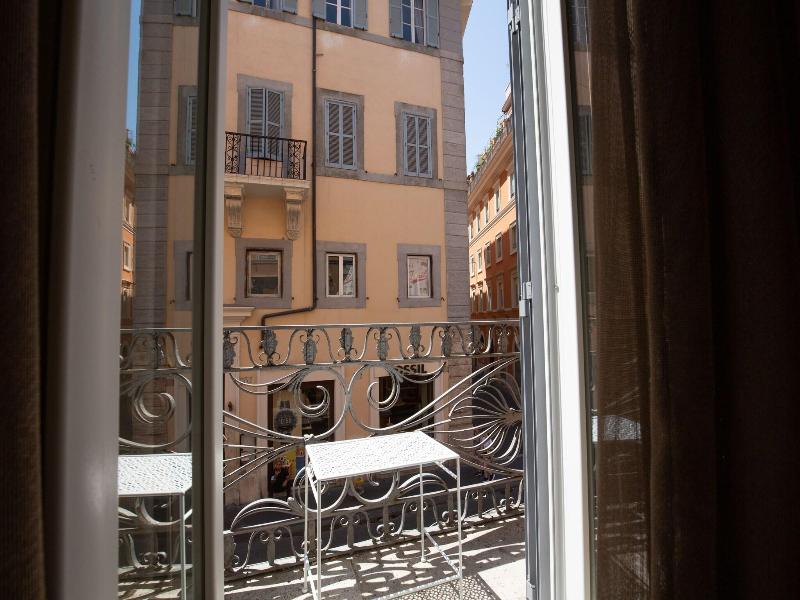 Spagna Boutique Luxury Suites image