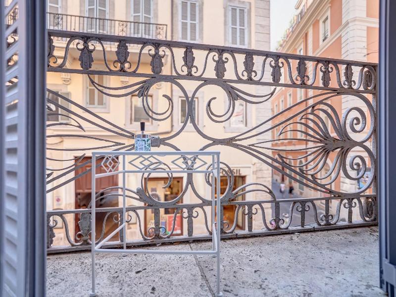 Spagna Boutique Luxury Suites image