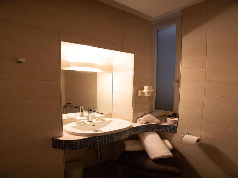 Spagna Boutique Luxury Suites image