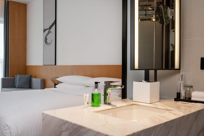 Fairfield By Marriott Zhuhai Xiangzhou image