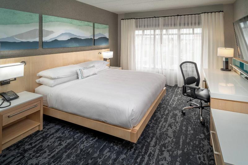 Delta Hotels By Marriott Huntington Downtown image