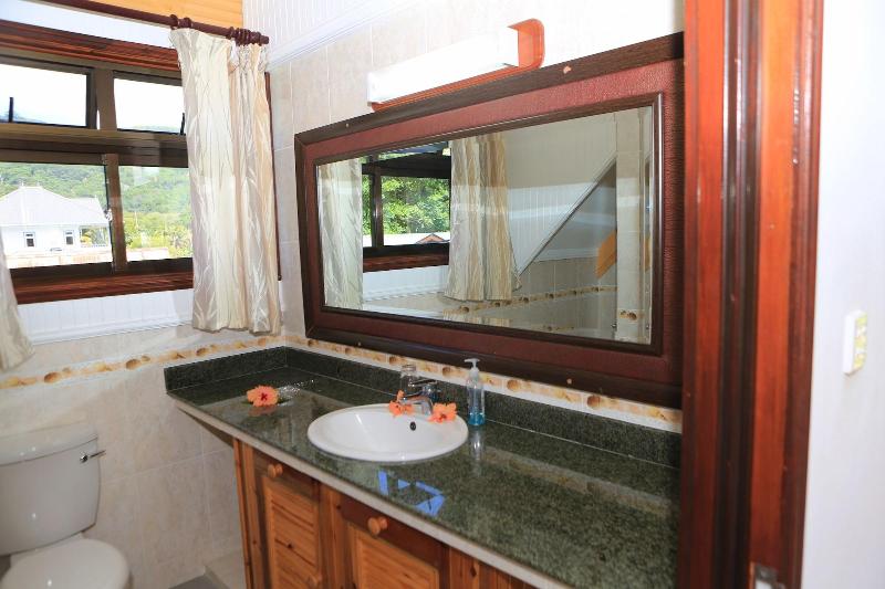 Chalet D Anse Reunion image