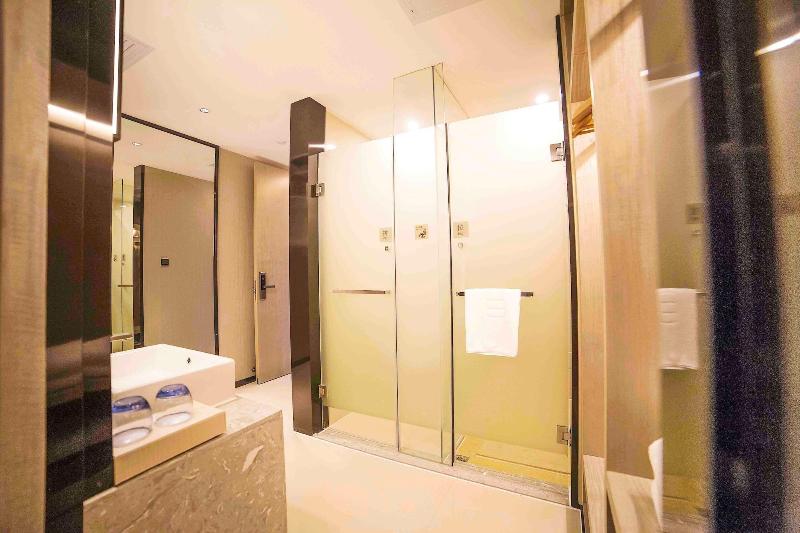 Echarm Hotel (Qingyuan Shunying Time Square) 5