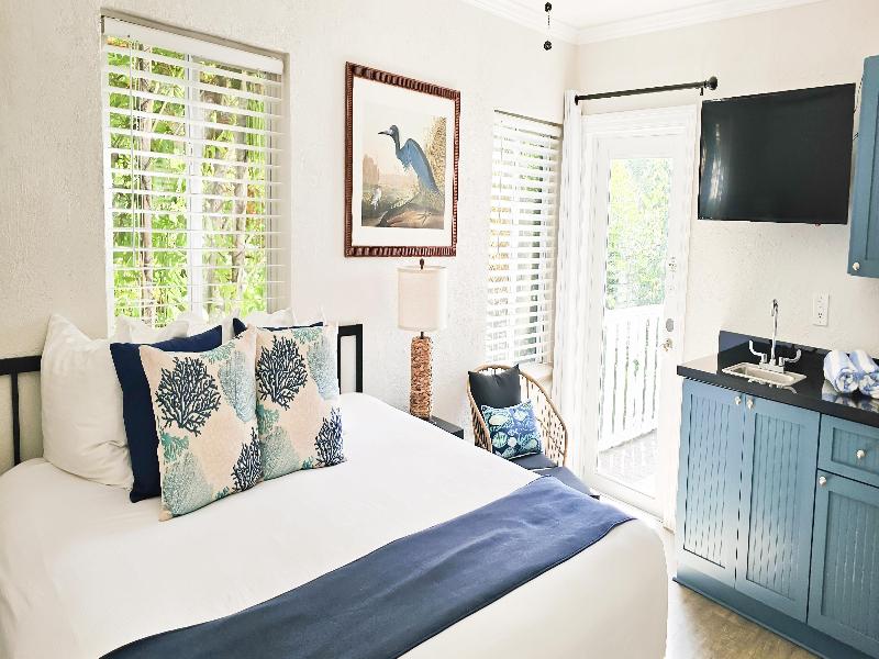 Coconut Palm Inn image