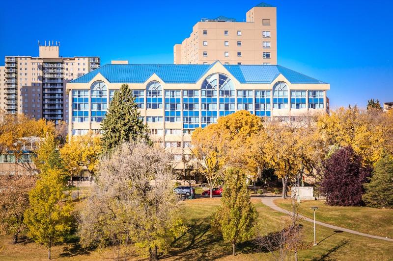 West Wing At Park Town image