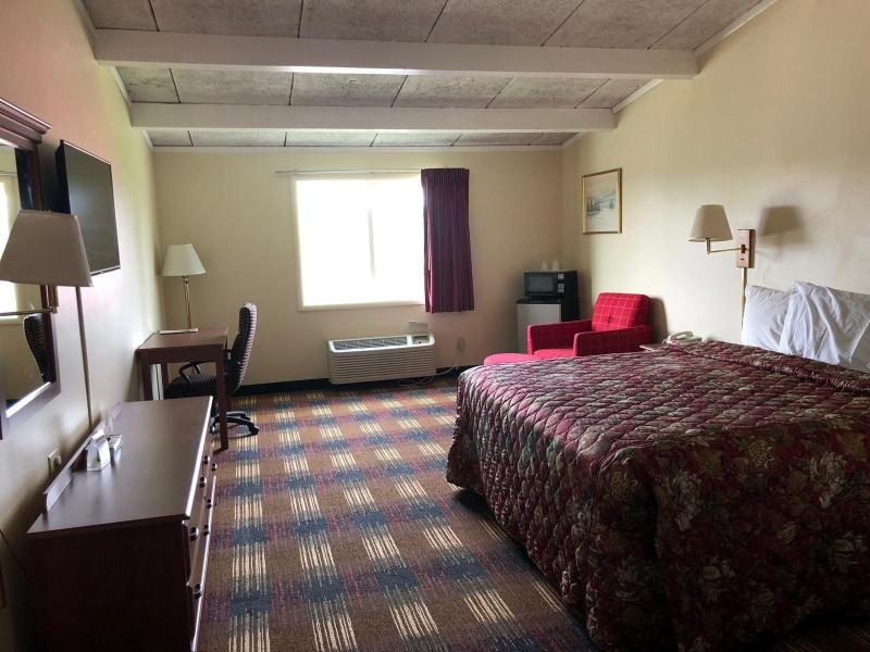 Red Carpet Inn North Syracuse image