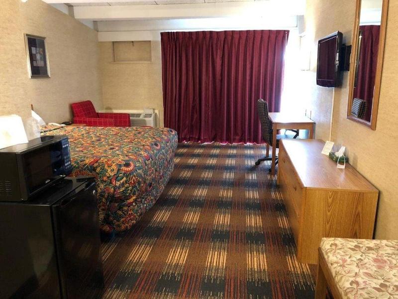 Red Carpet Inn North Syracuse image