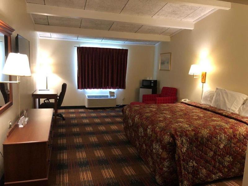 Red Carpet Inn North Syracuse image