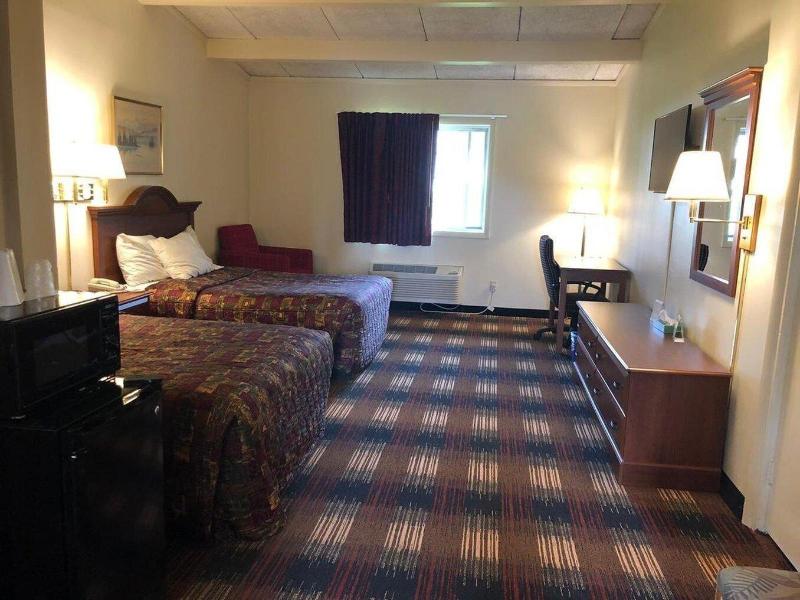 Red Carpet Inn North Syracuse image
