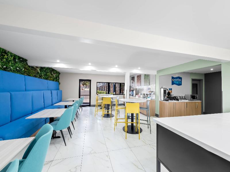 Clarion Pointe Shreveport image