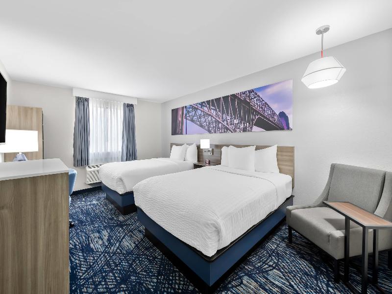 Clarion Pointe Shreveport image