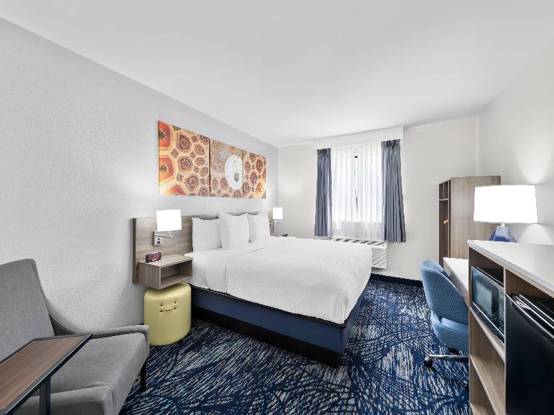 Clarion Pointe Shreveport image