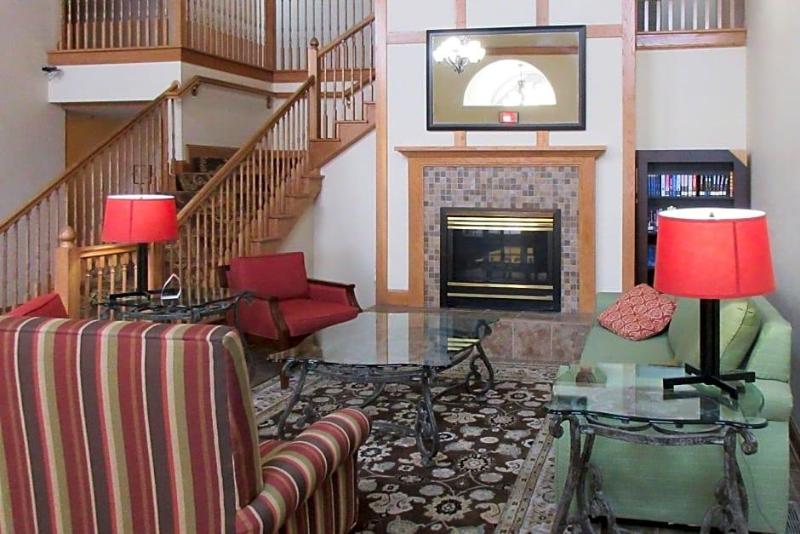 Quality Inn Suites image