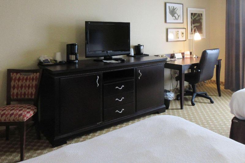 Quality Inn Suites image 1