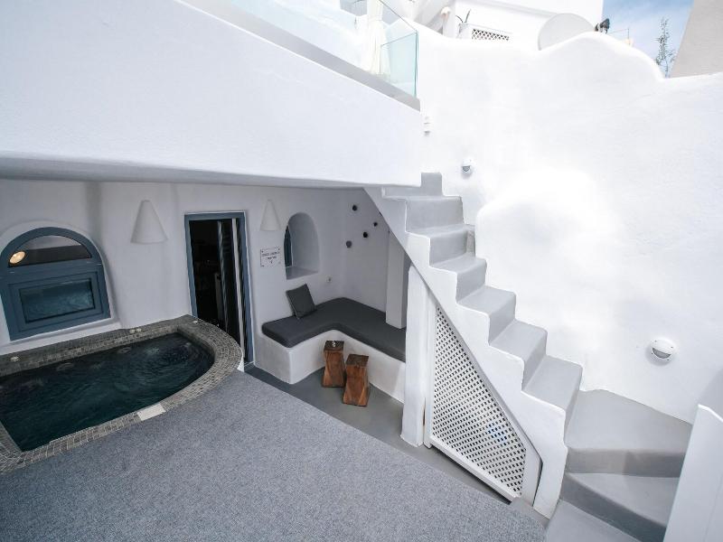 Virginia S Cave Villas image
