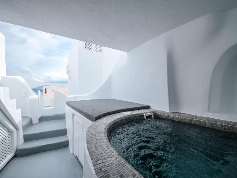 Virginia S Cave Villas image