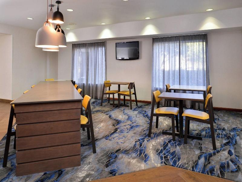 Fairfield Inn Suites By Marriott Ocala image