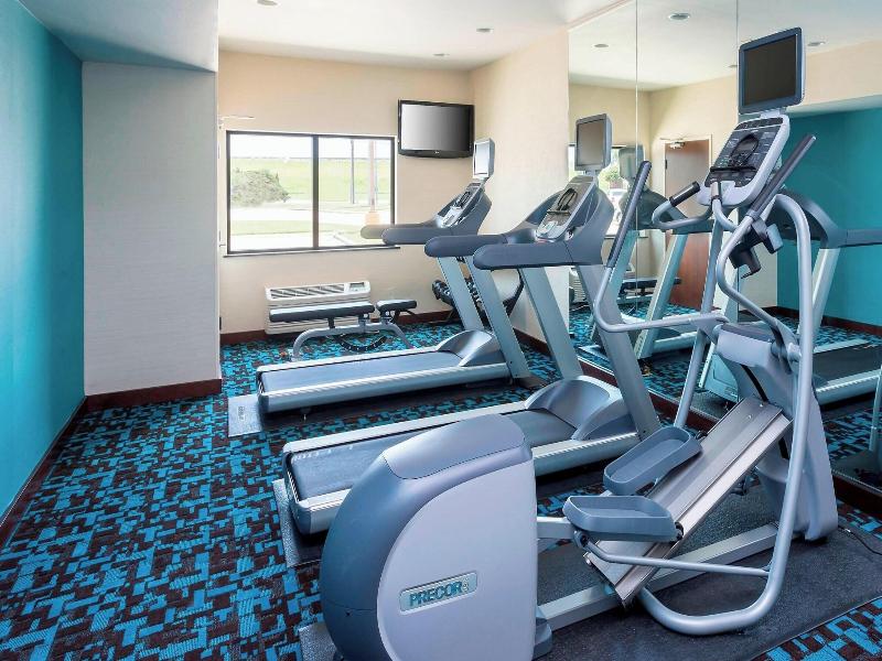 Fairfield Inn Suites Victoria