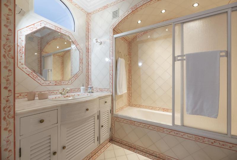 Bertolina Guest House image