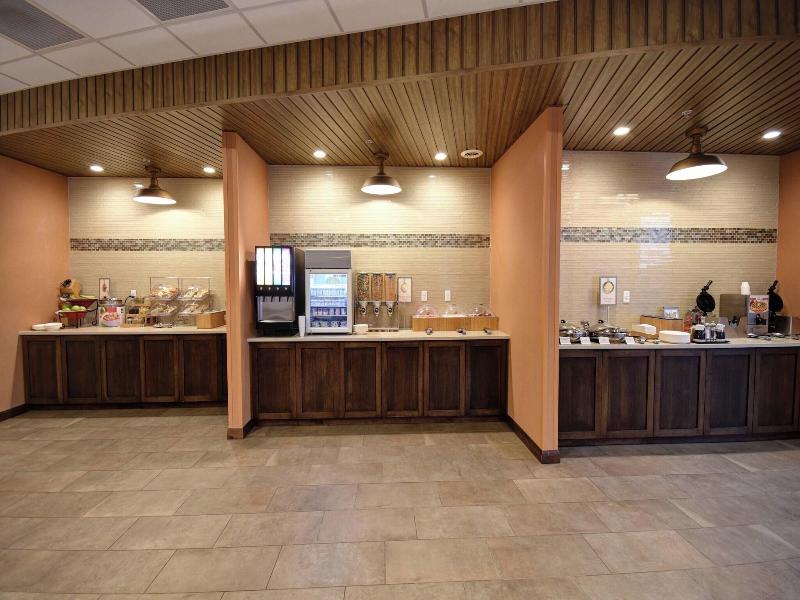 Fairfield Inn Suites By Marriott Milwaukee North image