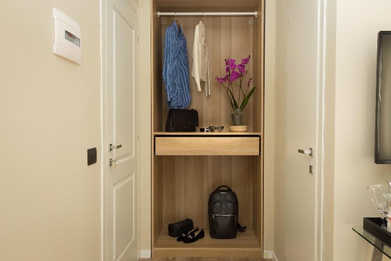 126 Gracchi Suites image
