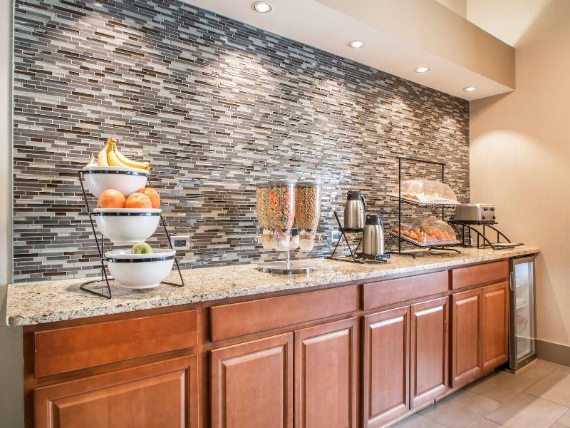 Best Western Courtview Hotel image