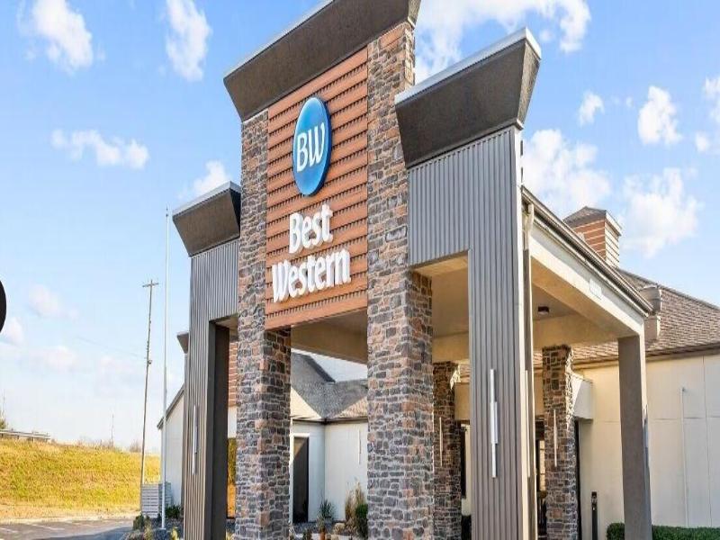 Best Western Courtview Hotel image
