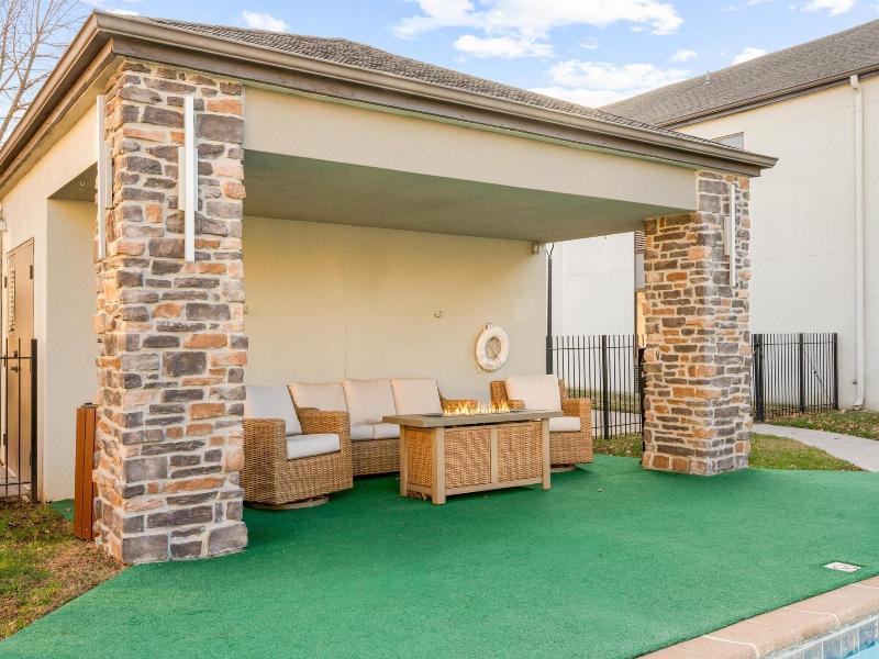Best Western Courtview Hotel image